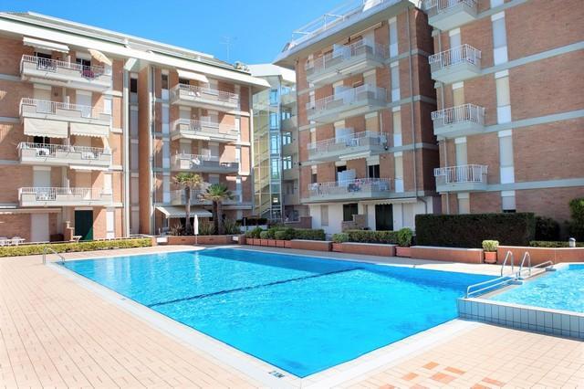 Puerto Del Sol Fronte Mare Apartment Лидо ди Йезоло Екстериор снимка